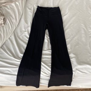 Lululemon Nulu Groove Pant Size 4 in Black